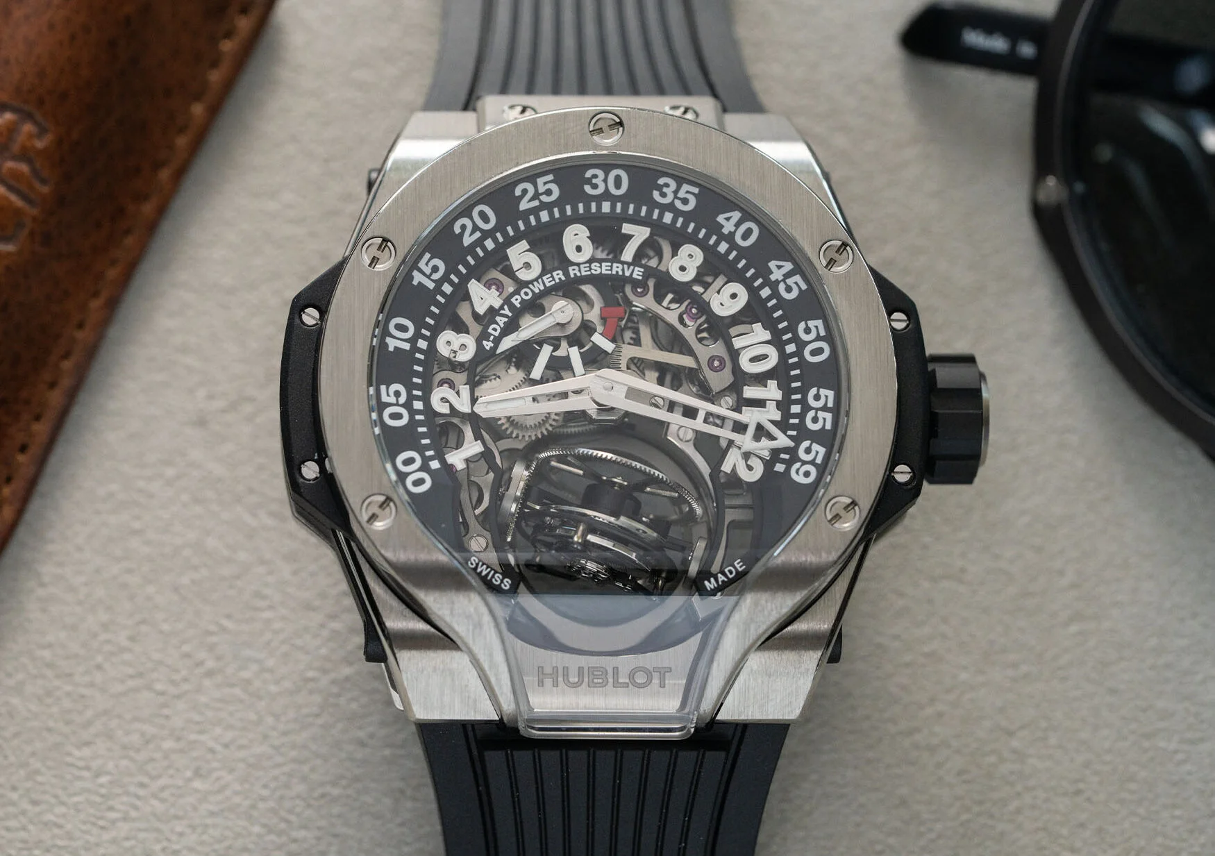 The UK AAA Quality Replica Hublot MP-13 combines signature brand style and haute horlogerie tech